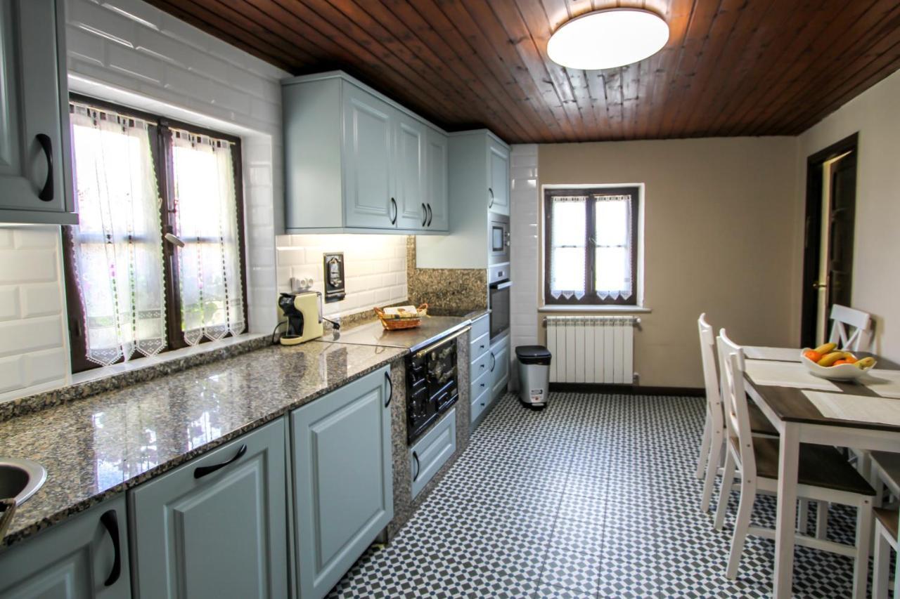 Apartamentos 'Los Balcones De Nieda 2' Onís Eksteriør bilde